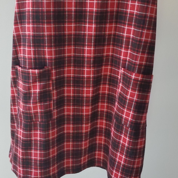 Disturbing "Awkward" red plaid jumper dress - Picture 3 of 6